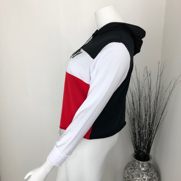 Disney Mickey Hooded Crop Sweatshirt 2X NWOT - Picture 6 of 8